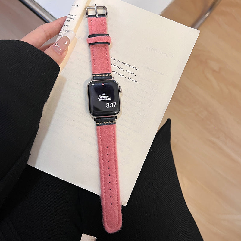 For Apple Watch Series 9 / 8 / 7 41mm / 6 / 5 / 4 / SE / SE (2020) / SE (2023) 40mm / 3 / 2 / 1 38mm Watch Strap Woolen Fabric+PU Band - White For Apple Watch Series 9 / 8 / 7 41mm / 6 / 5 / 4 / SE / SE (2020) / SE (2023) 40mm / 3 / 2 / 1 38mm Watch Strap Woolen Fabric+PU Band - White
